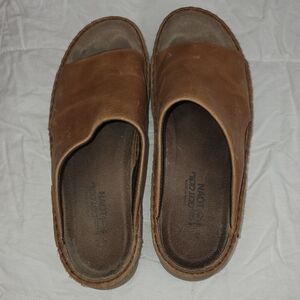 Naot Light Brown Leather Slide Sandals Womens Size 41